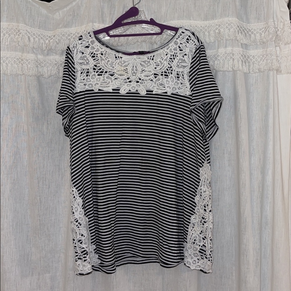 Striped Tee w/ Lace Detail